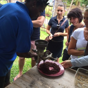 007 Grinding Beans to Chocolate Paste